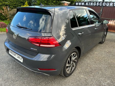 2020 Volkswagen Golf - photo 18