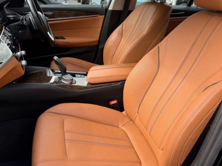 2020 BMW 5-Series - photo 10