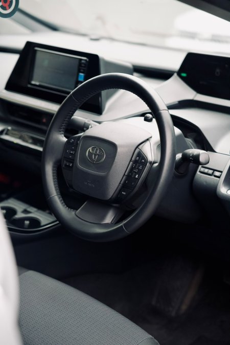 2023 Toyota Prius - photo 9