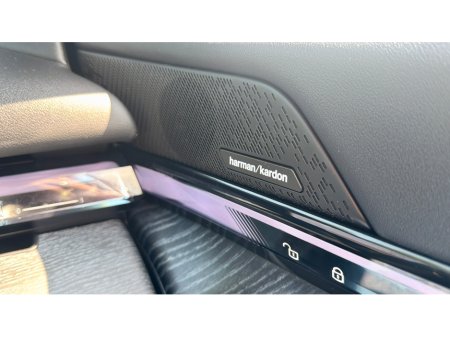 2025 BMW i5 - photo 37