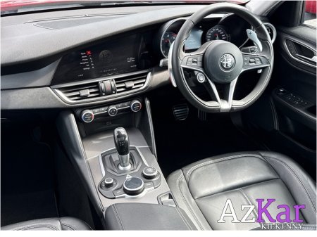 2018 Alfa Romeo Giulia - photo 16