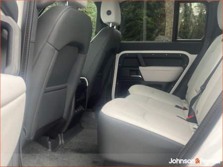 2025 Land Rover Defender - photo 5