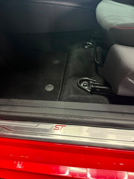 2017 Ford Focus - photo 14