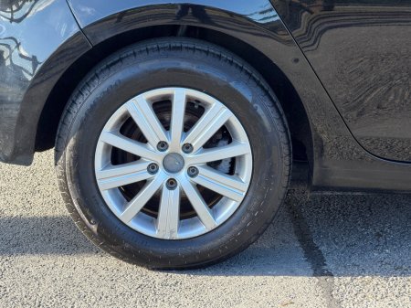2010 Volkswagen Golf - photo 9
