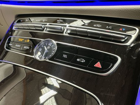 2020 Mercedes-Benz E-Class - photo 11