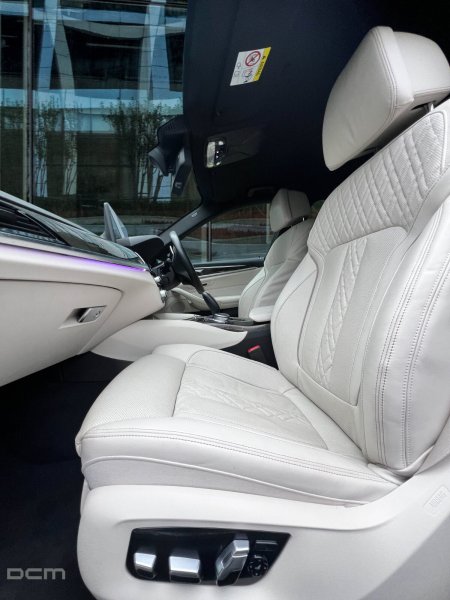 2020 BMW 5-Series - photo 14