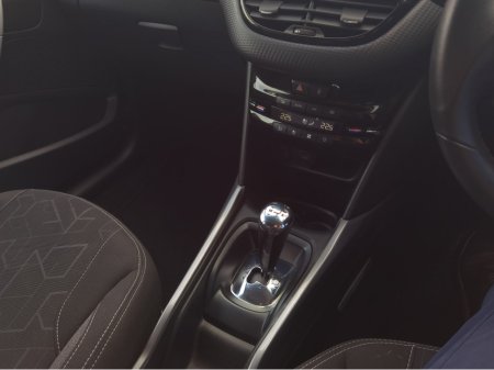 2017 Peugeot 2008 - photo 16
