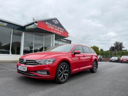 2022 Volkswagen Passat - photo 2