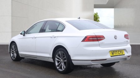 2017 Volkswagen Passat - photo 3