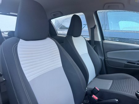 2019 Toyota Yaris - photo 10