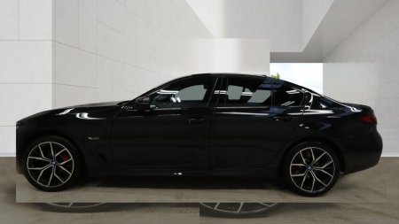 2023 BMW 5-Series - photo 6