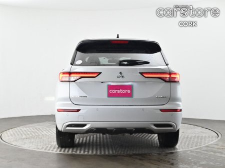 2023 Mitsubishi Outlander - photo 4