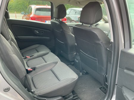 2020 Renault Grand Scenic - photo 11