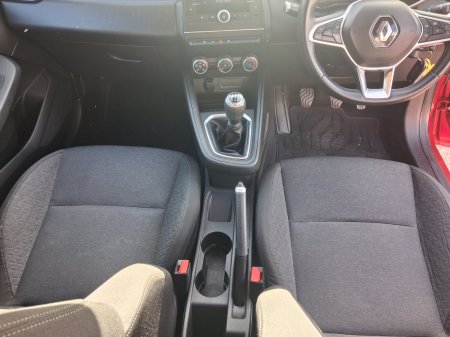 2020 Renault Clio - photo 15