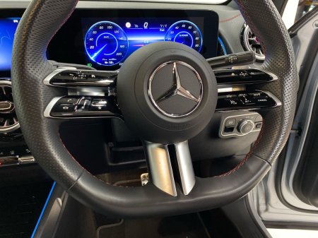 2025 Mercedes-Benz EQB - photo 17
