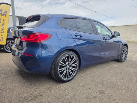 2022 BMW 1-Series - photo 7
