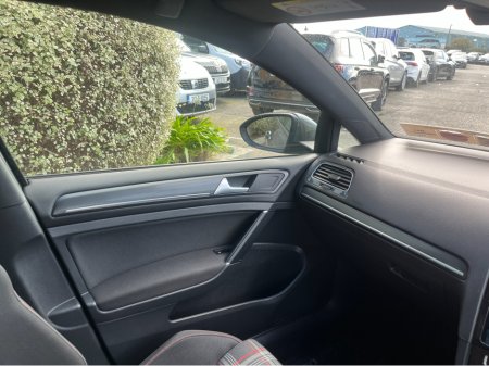 2018 Volkswagen Golf - photo 15