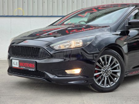 2017 Ford Focus - photo 19