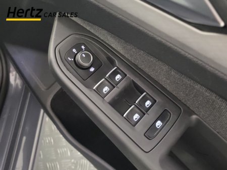 2024 Volkswagen Golf - photo 18
