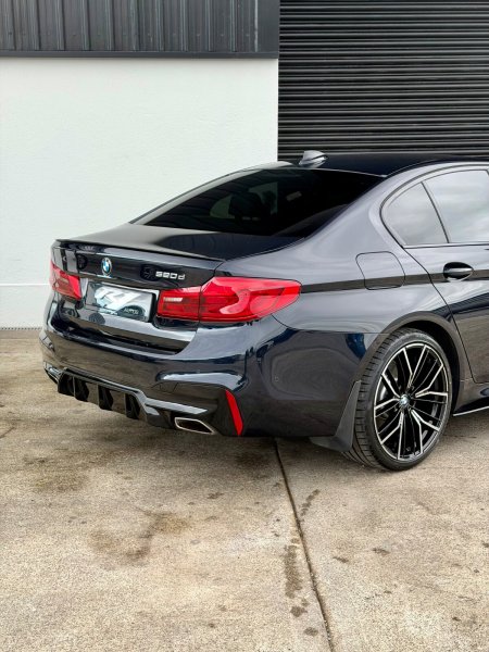 2020 BMW 5-Series - photo 12