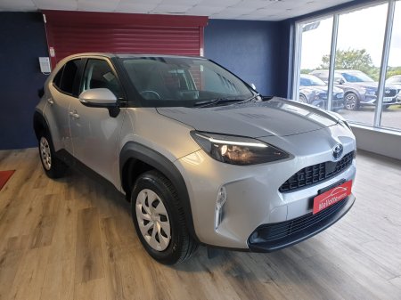 2022 Toyota Yaris Cross 1.5 Hybrid CVT Luna