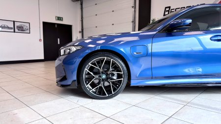 2024 BMW 3-Series - photo 5