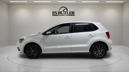 2017 Volkswagen Polo - photo 2