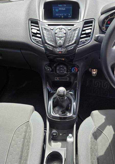 2016 Ford Fiesta - photo 13