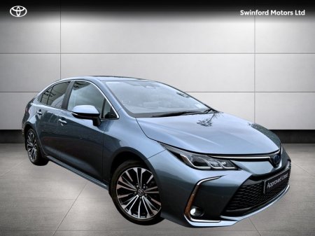2023 Toyota Corolla LUNA SPORT SALOON 4DR