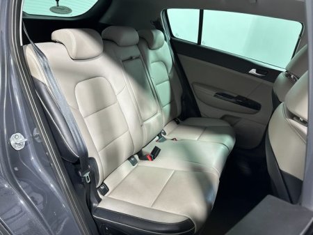 2020 Kia Sportage - photo 12