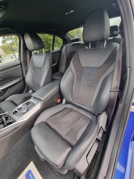 2023 BMW 3-Series - photo 18