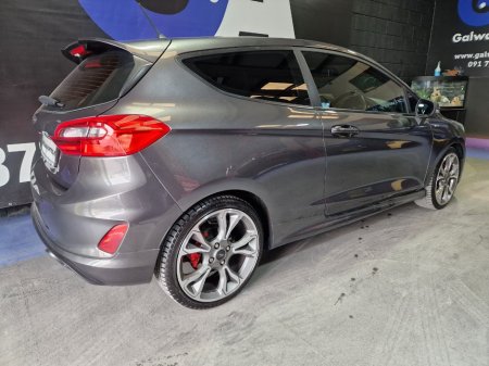 2018 Ford Fiesta - photo 10