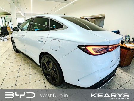 2026 BYD Seal 6 - photo 2