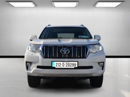 2021 Toyota Land Cruiser - photo 2
