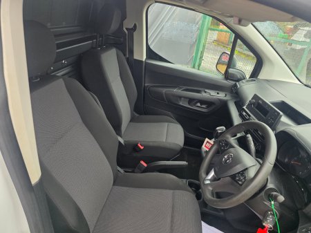 2020 Vauxhall Combo - photo 7