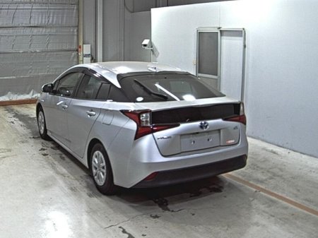 2021 Toyota Prius - photo 2