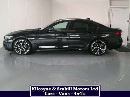 2022 BMW 5-Series - photo 4