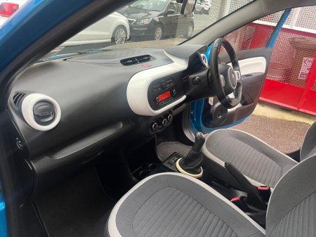2015 Renault Twingo - photo 18