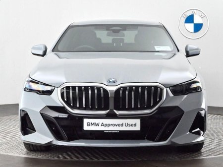 2026 BMW 5-Series - photo 16