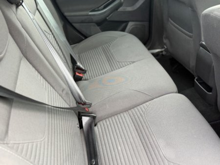 2017 Ford Focus - photo 18