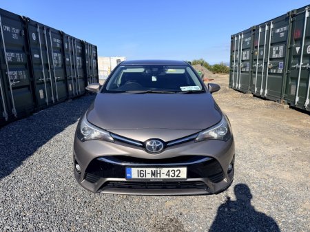 2016 Toyota Avensis - photo 2