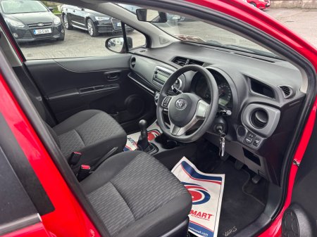 2014 Toyota Yaris - photo 14