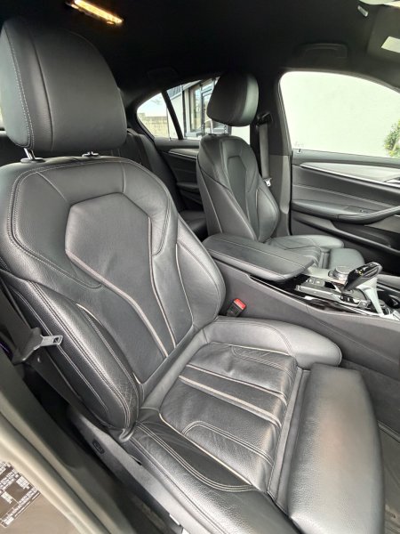 2020 BMW 5-Series - photo 20