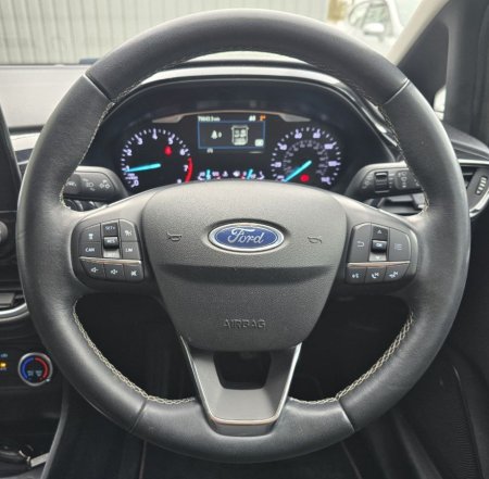 2021 Ford Fiesta - photo 17