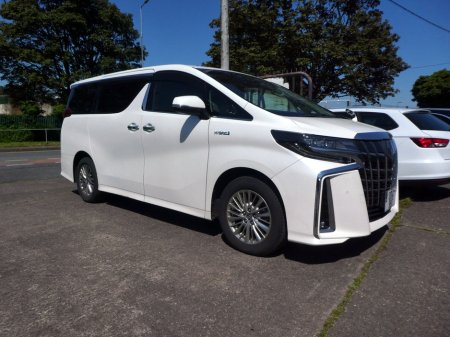 2020 Toyota Alphard - photo 2