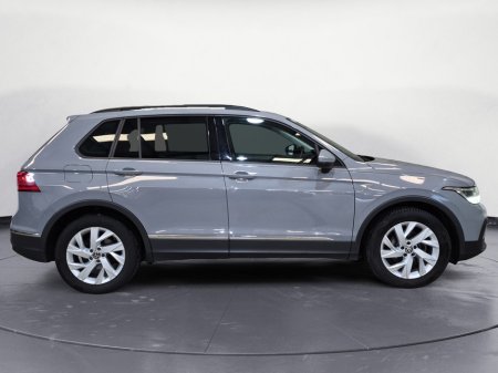 2022 Volkswagen Tiguan - photo 4