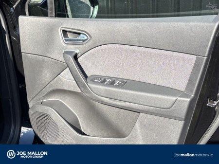 2025 Renault Captur - photo 17