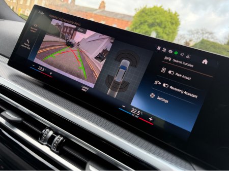 2023 BMW 3-Series - photo 23