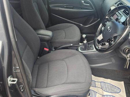 2017 Kia Rio - photo 6