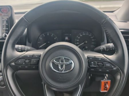 2024 Toyota Yaris - photo 13